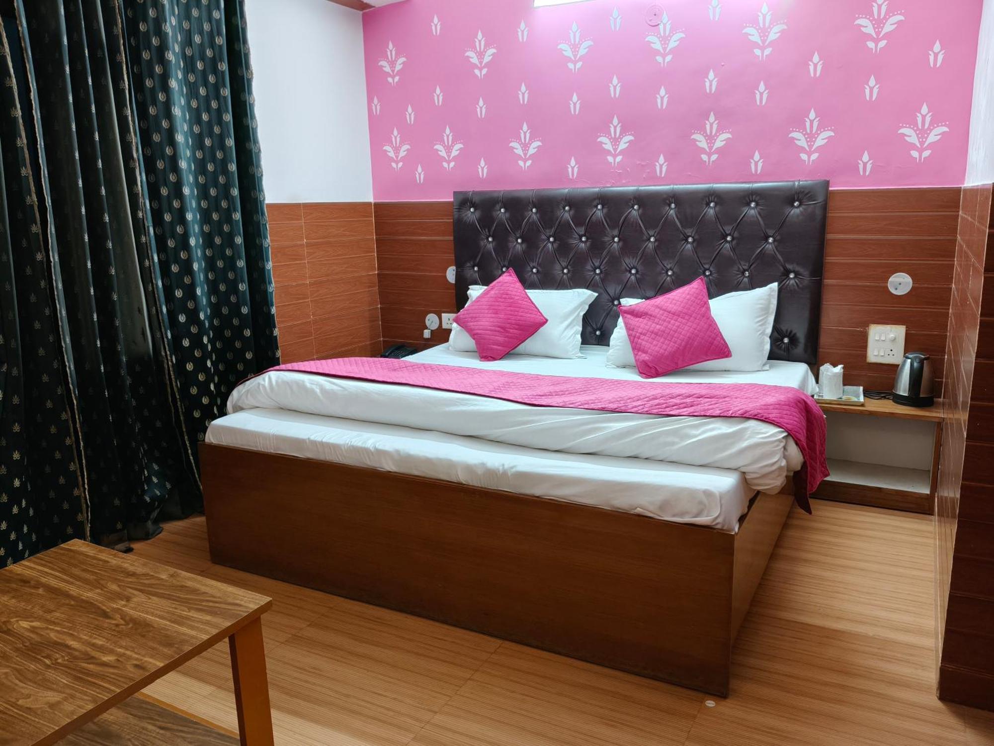 Hotel Kailash Residency Dehradun Buitenkant foto