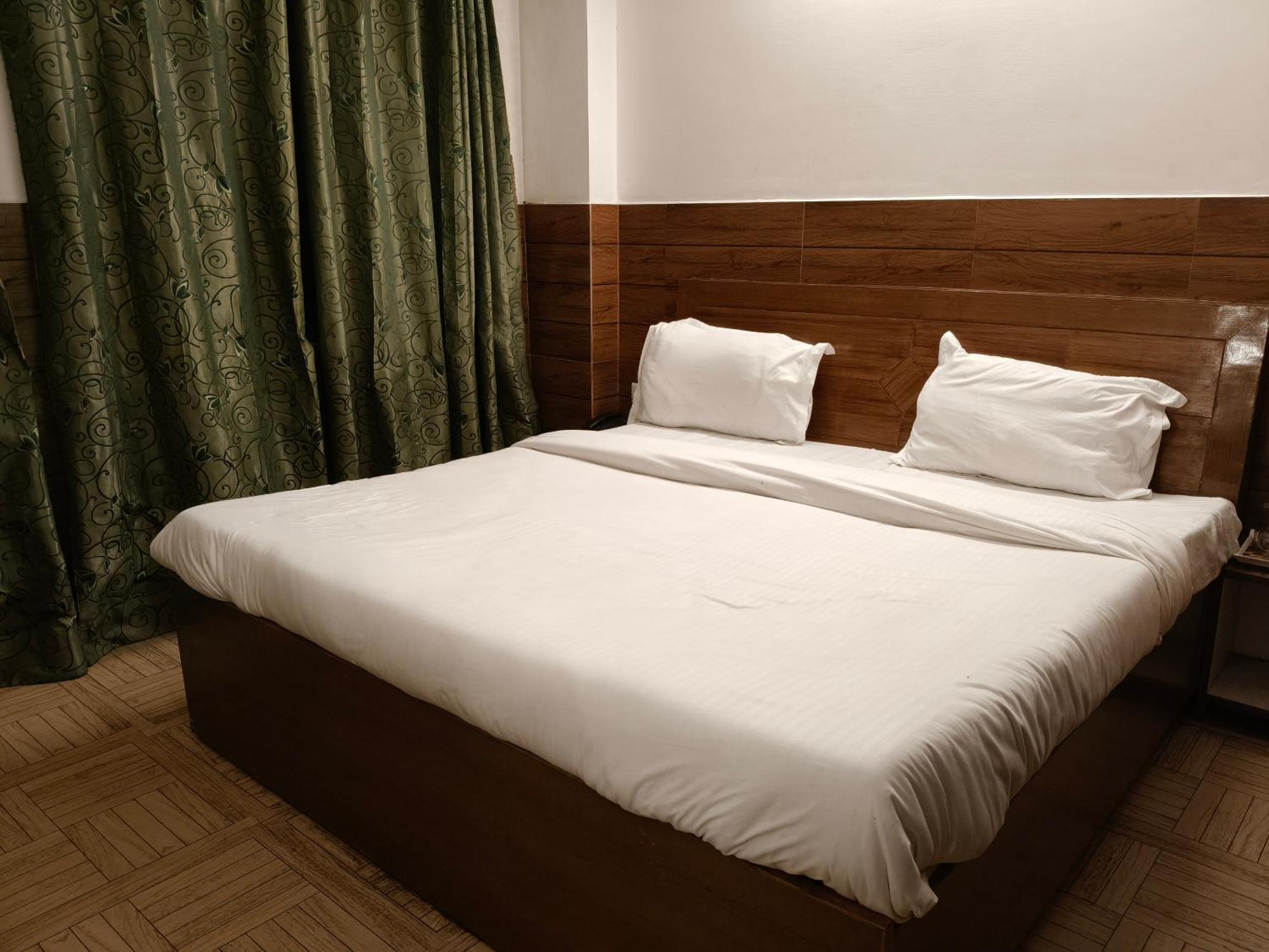 Hotel Kailash Residency Dehradun Buitenkant foto